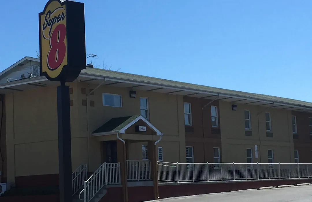 Super 8 By Wyndham Allentown-1